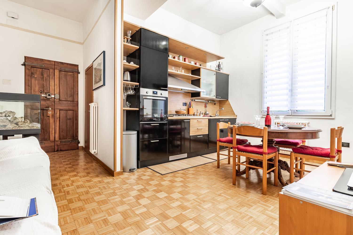 Spacious Apt With Kitchenette, Near Piazza Maggiore Bologna Luaran gambar