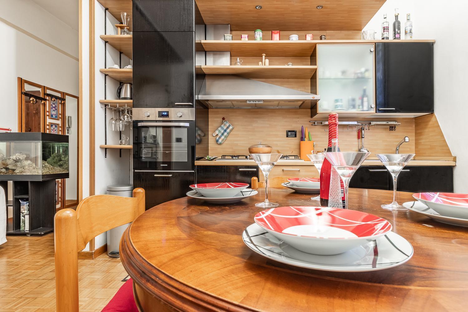 Spacious Apt With Kitchenette, Near Piazza Maggiore Bologna Luaran gambar
