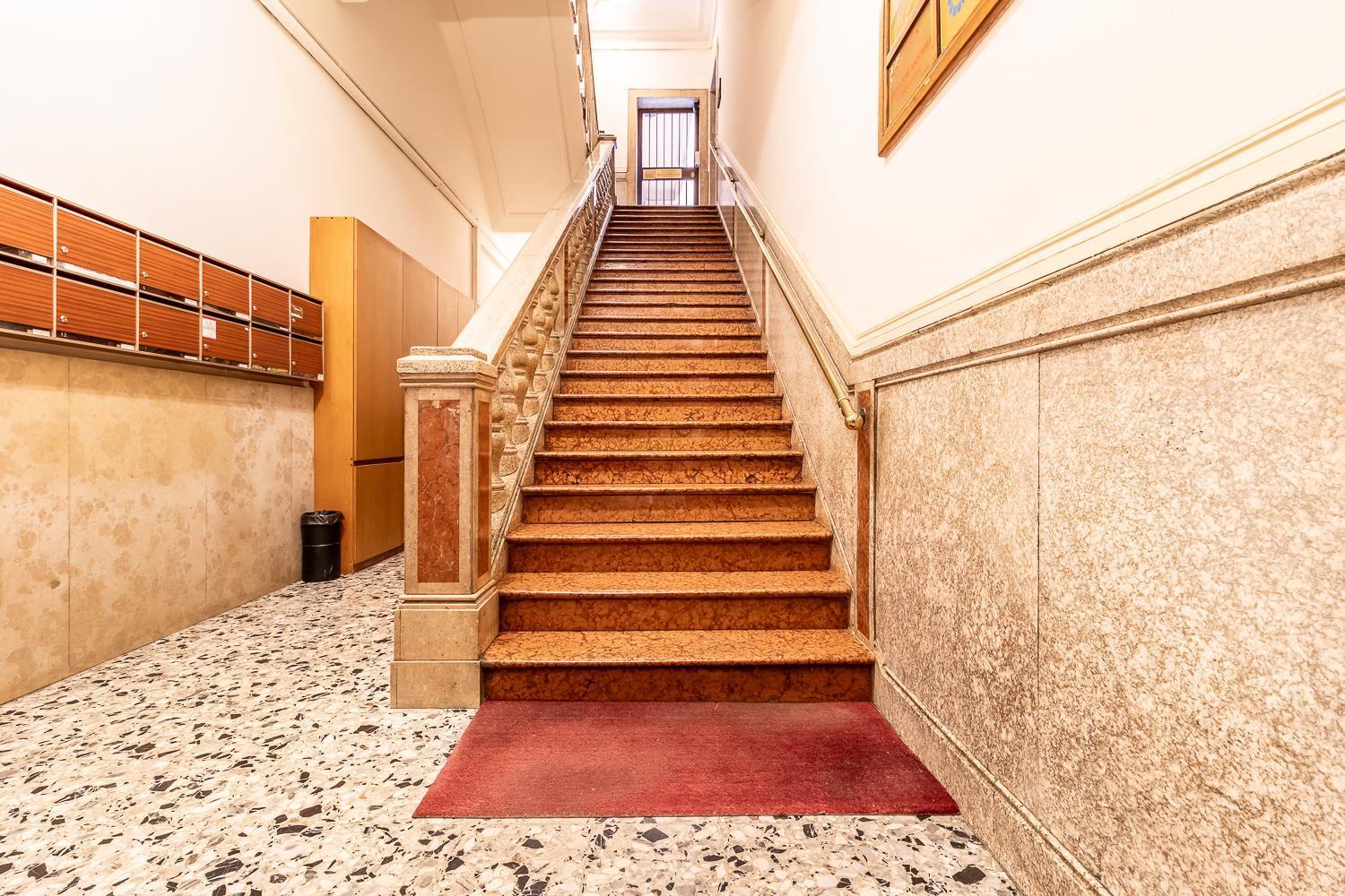 Spacious Apt With Kitchenette, Near Piazza Maggiore Bologna Luaran gambar